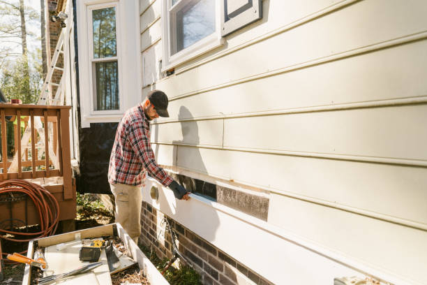 Top rated local Siding Contractor specialists in Strasburg, CO
